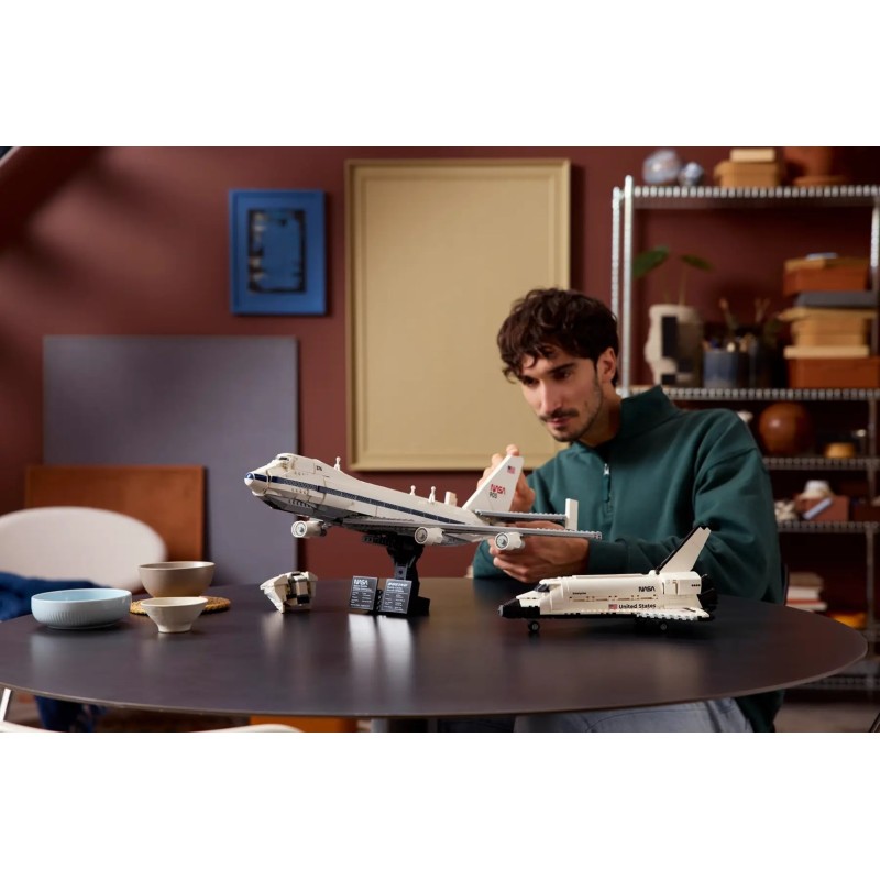 LEGO ICONS 10360 Shuttle Carrier Aircraft LEGO ICONS 10360 Shuttle Carrier Aircraft