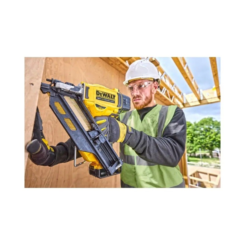 Gwoździarka do wykończeń 18V 2x2Ah DCN680D2 DEWALT Gwoździarka do wykończeń 18V 2x2Ah DCN680D2 DEWALT
