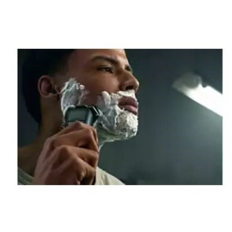 Philips S5886/30 Series 5000 electric shaver for wet and dry shaving