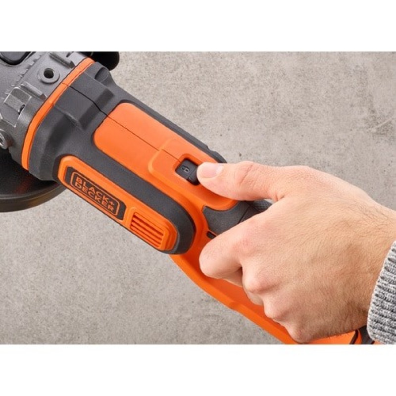Black & Decker BCG720N angle grinder 12.5 cm 8600 RPM Black & Decker BCG720N angle grinder 12.5 cm 8600 RPM