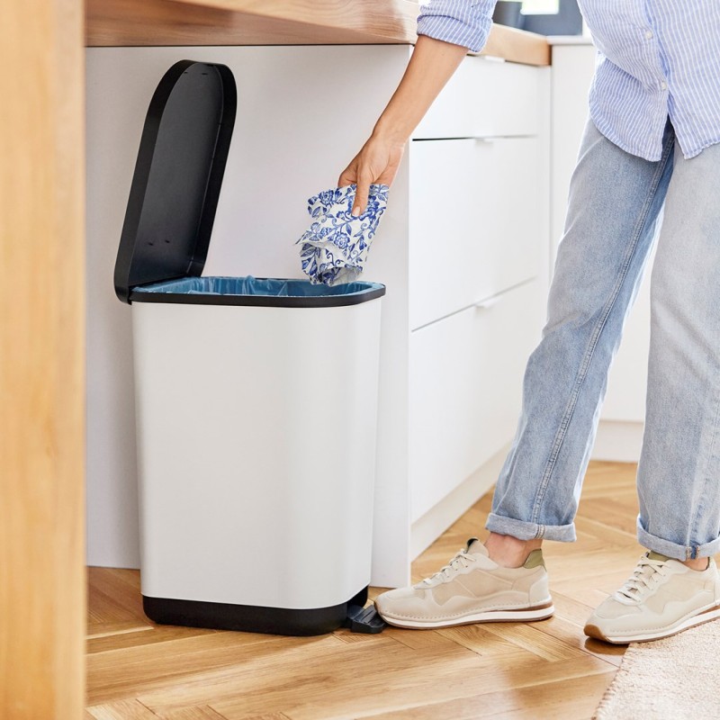 ROTHO Ribo White - pedal bin – 35l ROTHO Ribo White - pedal bin – 35l