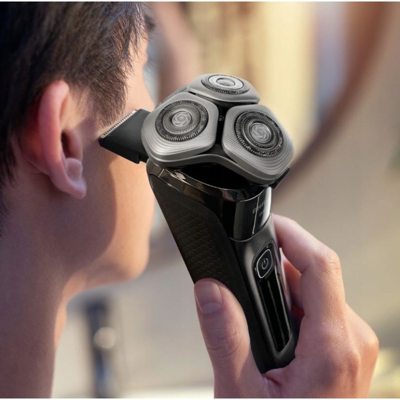 Philips i9000 X9002 Wet & Dry Electric Shaver with SkinIQ