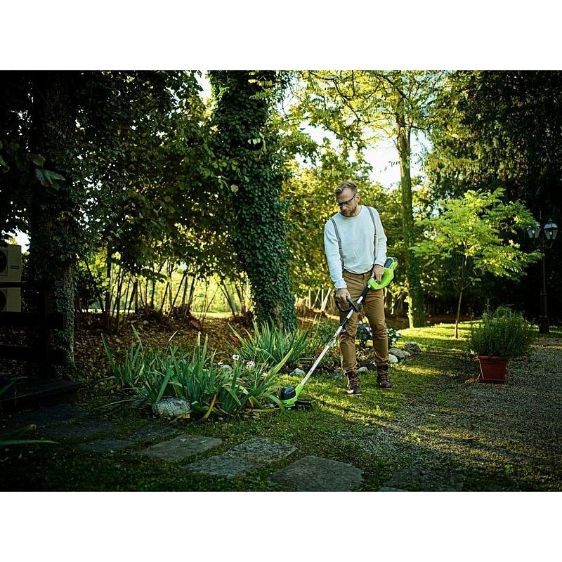 Greenworks trimmer 40V 4Ah GD40BCK4 - 1301507UB Greenworks trimmer 40V 4Ah GD40BCK4 - 1301507UB