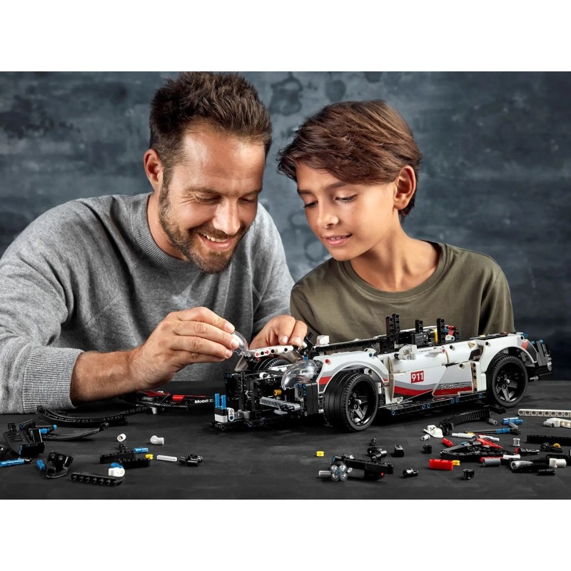 LEGO TECHNIC 42130 BMW M 1000 RR LEGO TECHNIC 42130 BMW M 1000 RR