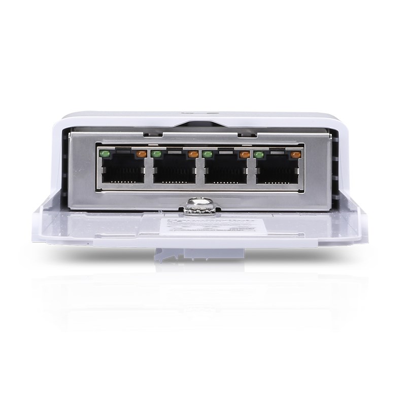 Ubiquiti NanoSwitch Gigabit Ethernet (10/100/1000) Power over Ethernet (PoE) White Ubiquiti NanoSwitch Gigabit Ethernet (10/100/1000) Power over Ethernet (PoE) White