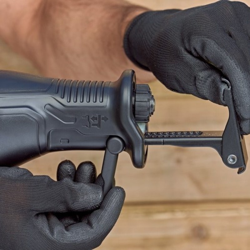 Piła szablasta BES301K-QS BLACK+DECKER Piła szablasta BES301K-QS BLACK+DECKER