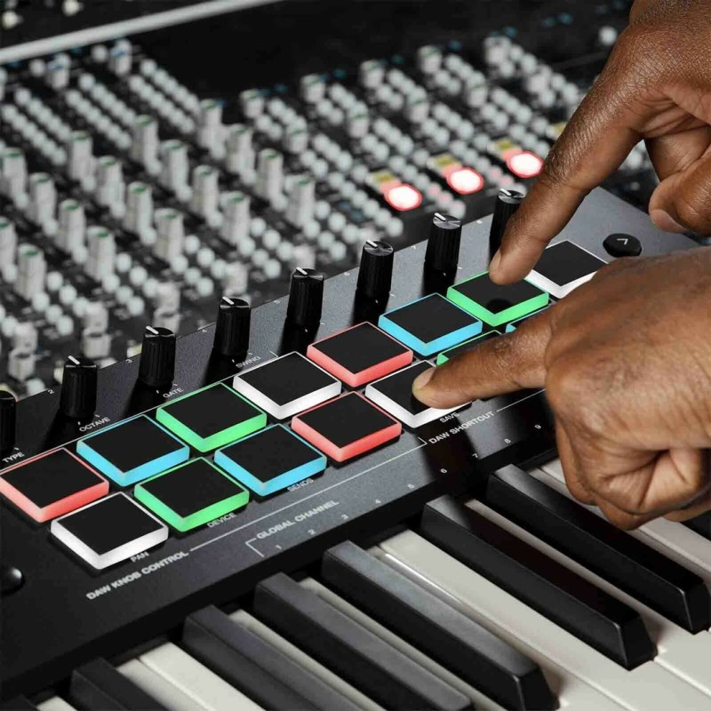 M-AUDIO Oxygen Pro 49 MIDI keyboard 49 keys USB M-AUDIO Oxygen Pro 49 MIDI keyboard 49 keys USB