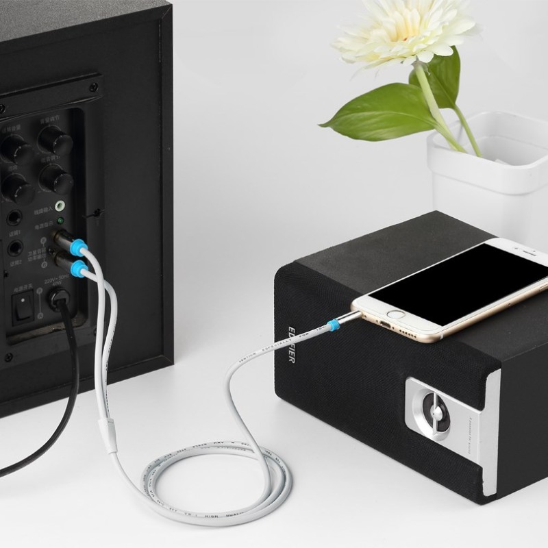 Vention 3.5mm Male to 2RCA Male Audio Cable 3M Black Metal Type