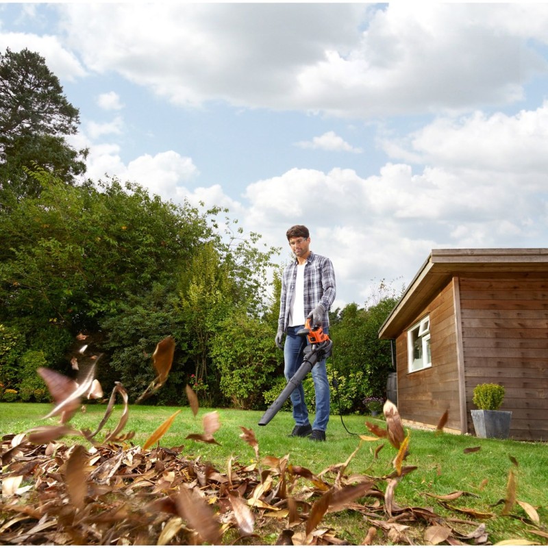 Black & Decker BEBLV300-QS leaf blower 315 km/h Black & Decker BEBLV300-QS leaf blower 315 km/h