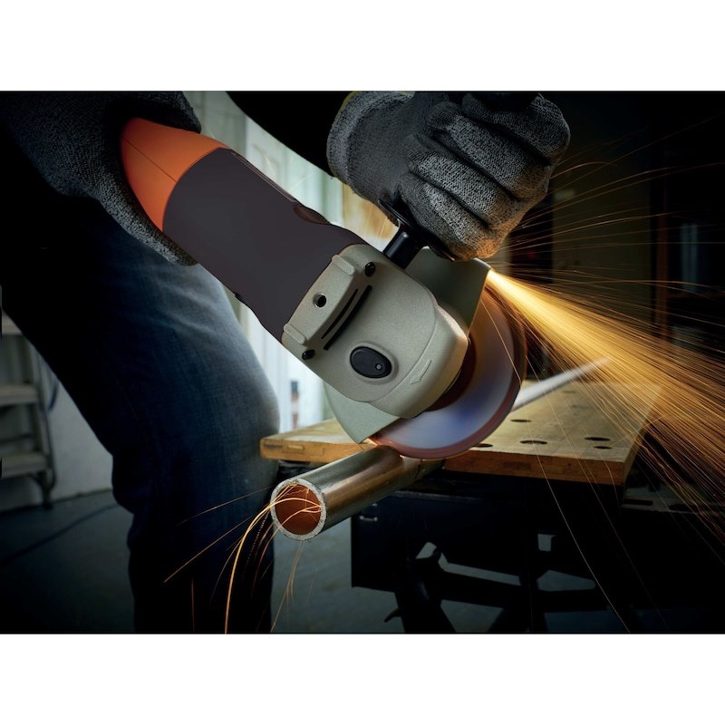 Black & Decker KG1202K angle grinder 12.5 cm 11000 RPM 1200 W Black & Decker KG1202K angle grinder 12.5 cm 11000 RPM 1200 W
