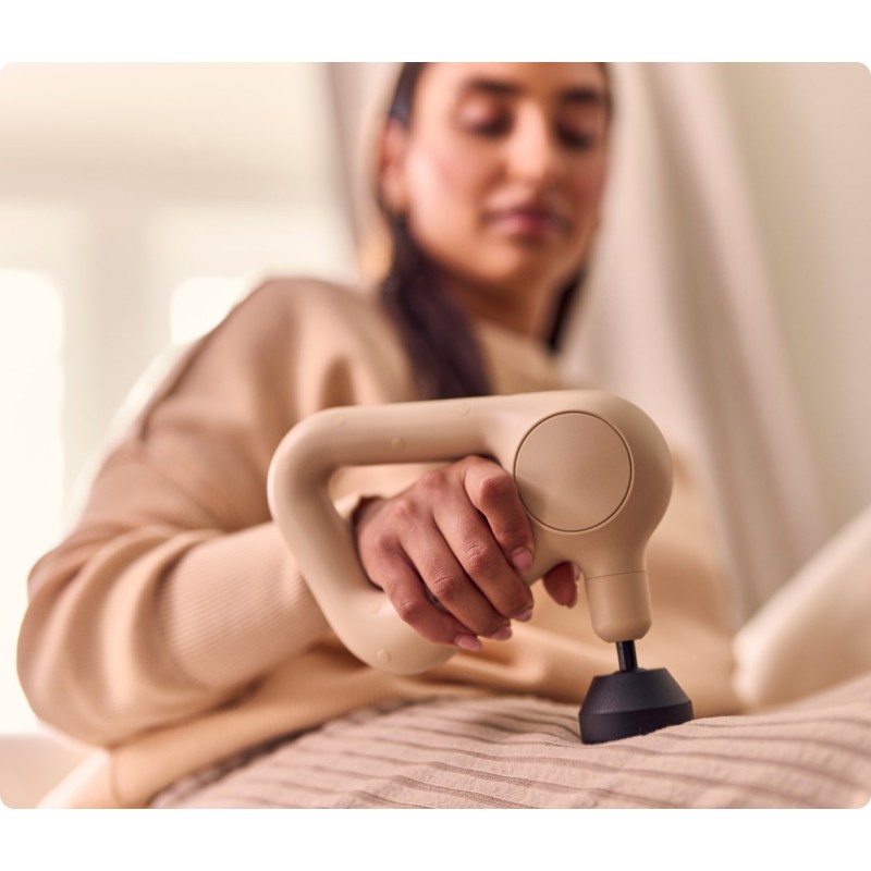 Therabody Theragun Relief massager Universal Beige