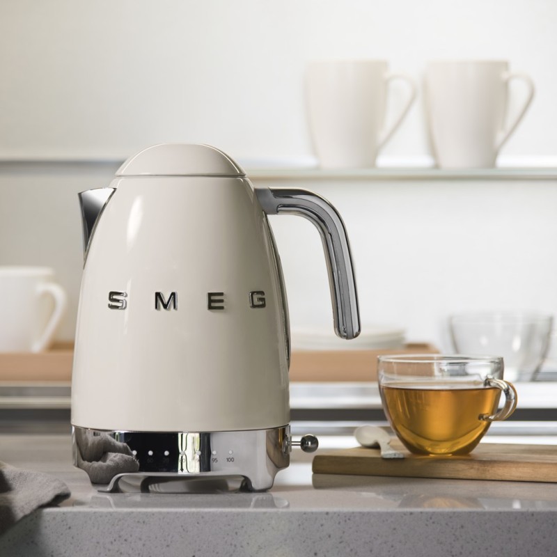 Smeg 50's Style Kettles KLF04CREU Cream Smeg 50's Style Kettles KLF04CREU Cream