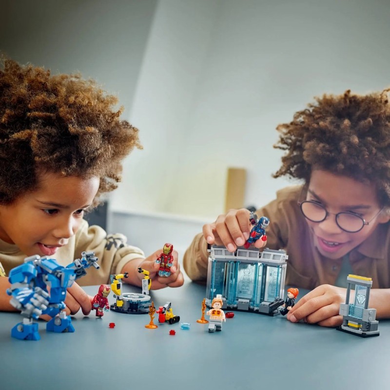 LEGO MARVEL 76315 Iron Man’s Laboratory: Hall of Armor LEGO MARVEL 76315 Iron Man’s Laboratory: Hall of Armor