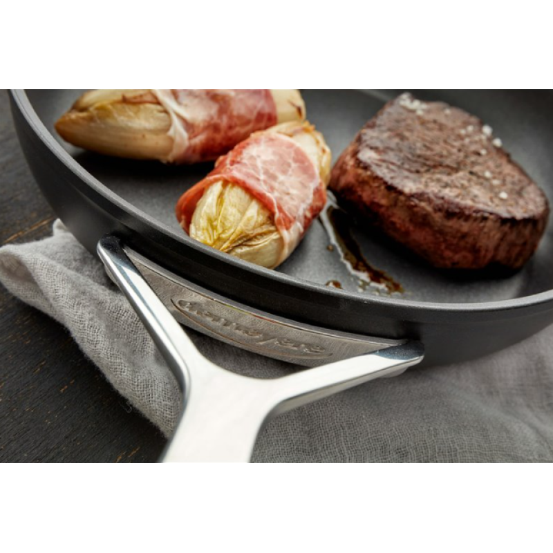 Non-stick frying pan DEMEYERE ALU PRO 5 40851-024-0 - 24 CM Non-stick frying pan DEMEYERE ALU PRO 5 40851-024-0 - 24 CM