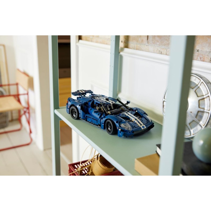 LEGO TECHNIC 42154 FORD GT (2022) LEGO TECHNIC 42154 FORD GT (2022)
