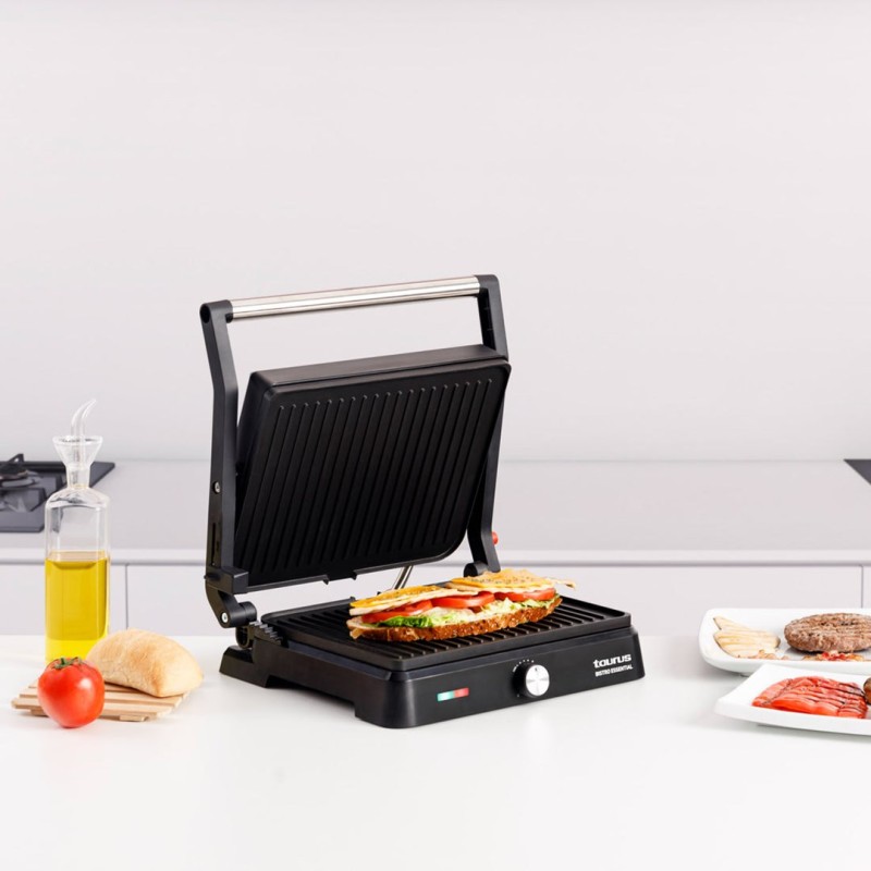 Taurus Bistro Essential 2600W meat and burger grill Taurus Bistro Essential 2600W meat and burger grill