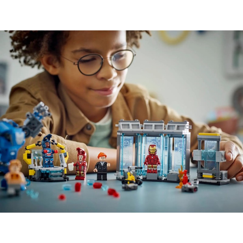 LEGO MARVEL 76315 Iron Man’s Laboratory: Hall of Armor LEGO MARVEL 76315 Iron Man’s Laboratory: Hall of Armor