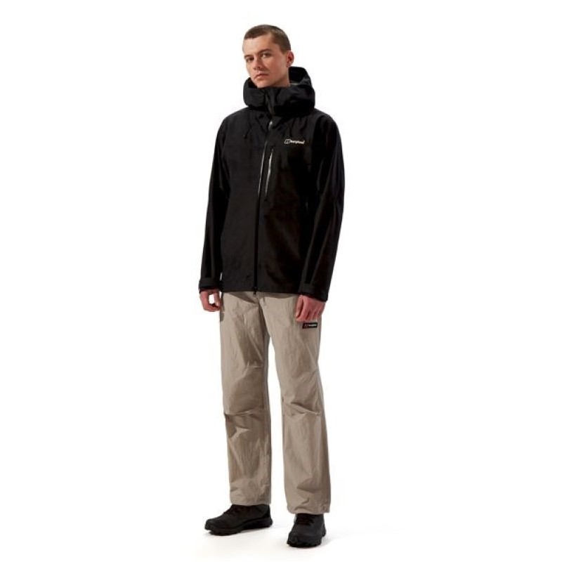 Berghaus RIDGE-SEEKER GTX JKT BLK/BLK membrane jacket size M. Berghaus RIDGE-SEEKER GTX JKT BLK/BLK membrane jacket size M.