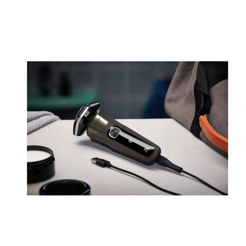 Men's electric shaver, brown + case, Philips 5000 series S5886/38