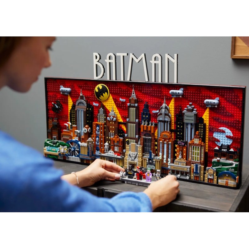 LEGO BATMAN 76271 The Animated Series Gotham City LEGO BATMAN 76271 The Animated Series Gotham City