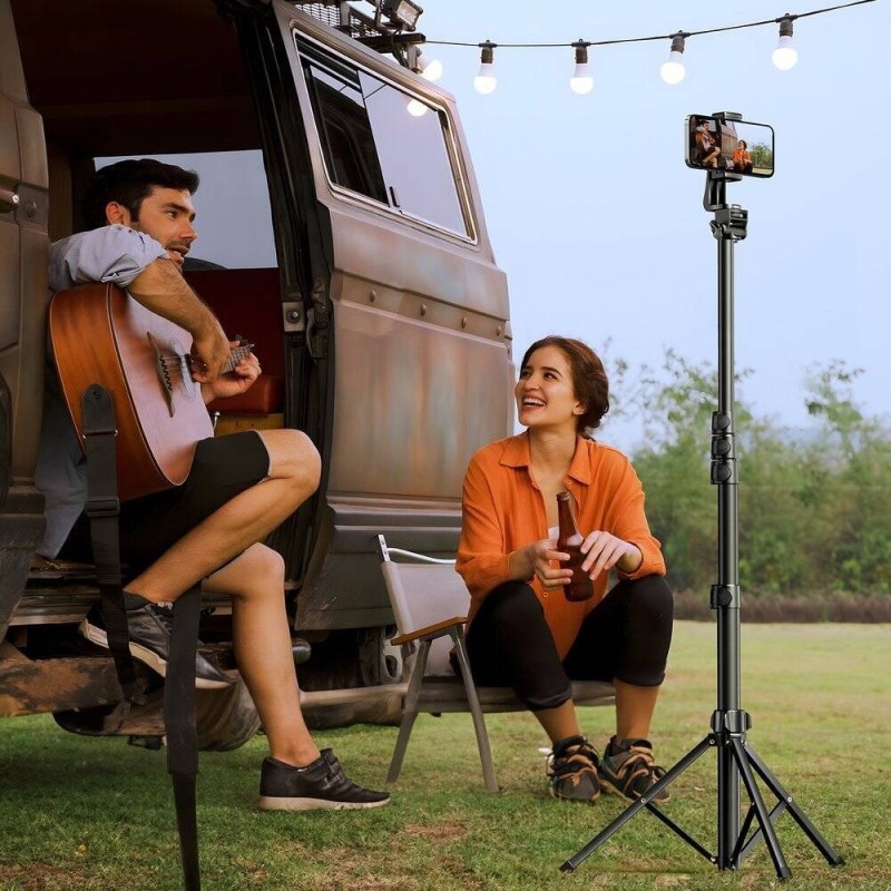 Ugreen selfie stick with stand and remote control LP680 1.8m (black)