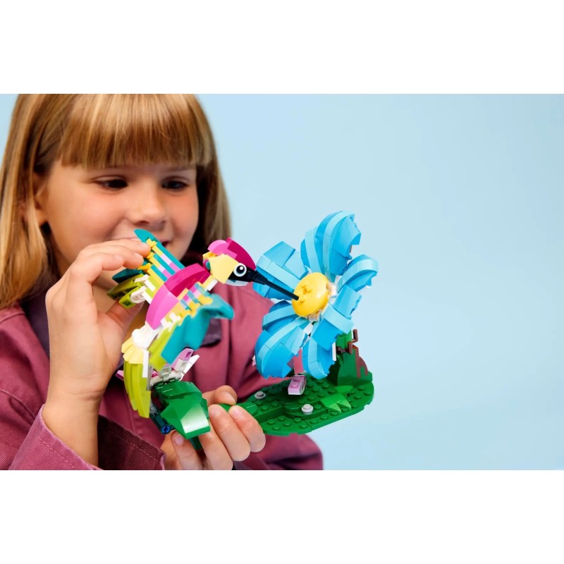 LEGO CREATOR 3 IN 1 31384 Wild Animals: Colorful Hummingbird