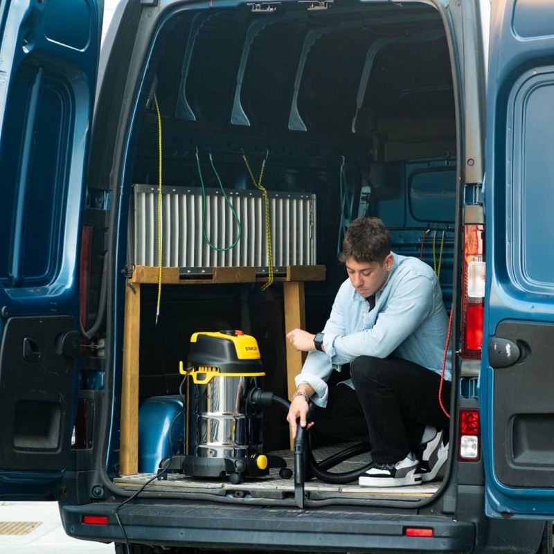 Stanley SXVC30XTDE Black, Stainless steel, Yellow 1600 W Stanley SXVC30XTDE Black, Stainless steel, Yellow 1600 W