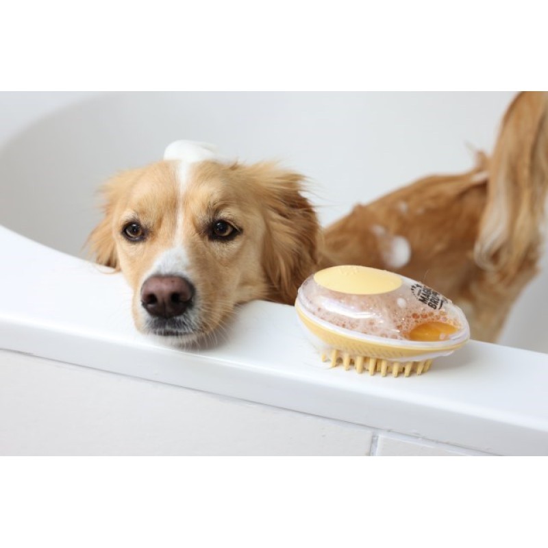 KERBL MagicBrush Bath Brush for Dogs and Cats with 100 ml Container - 11.5x7.5 cm KERBL MagicBrush Bath Brush for Dogs and Cats with 100 ml Container - 11.5x7.5 cm