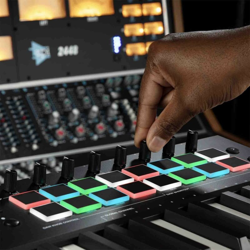 M-AUDIO Oxygen Pro 49 MIDI keyboard 49 keys USB M-AUDIO Oxygen Pro 49 MIDI keyboard 49 keys USB