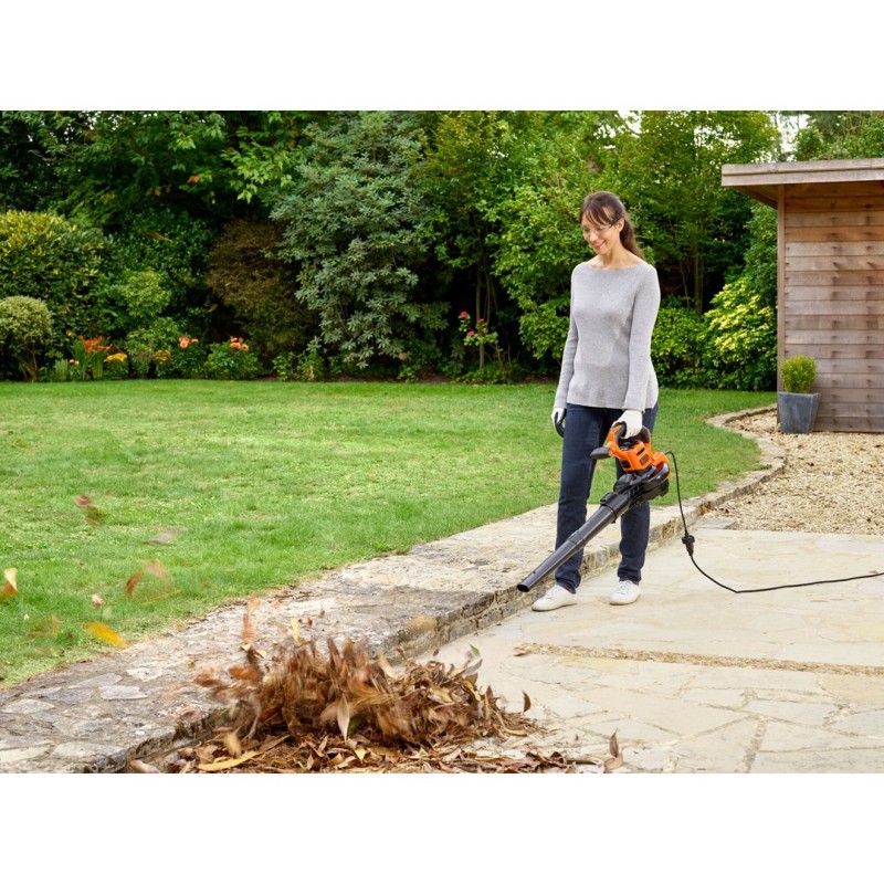 Black & Decker BEBLV300-QS leaf blower 315 km/h Black & Decker BEBLV300-QS leaf blower 315 km/h