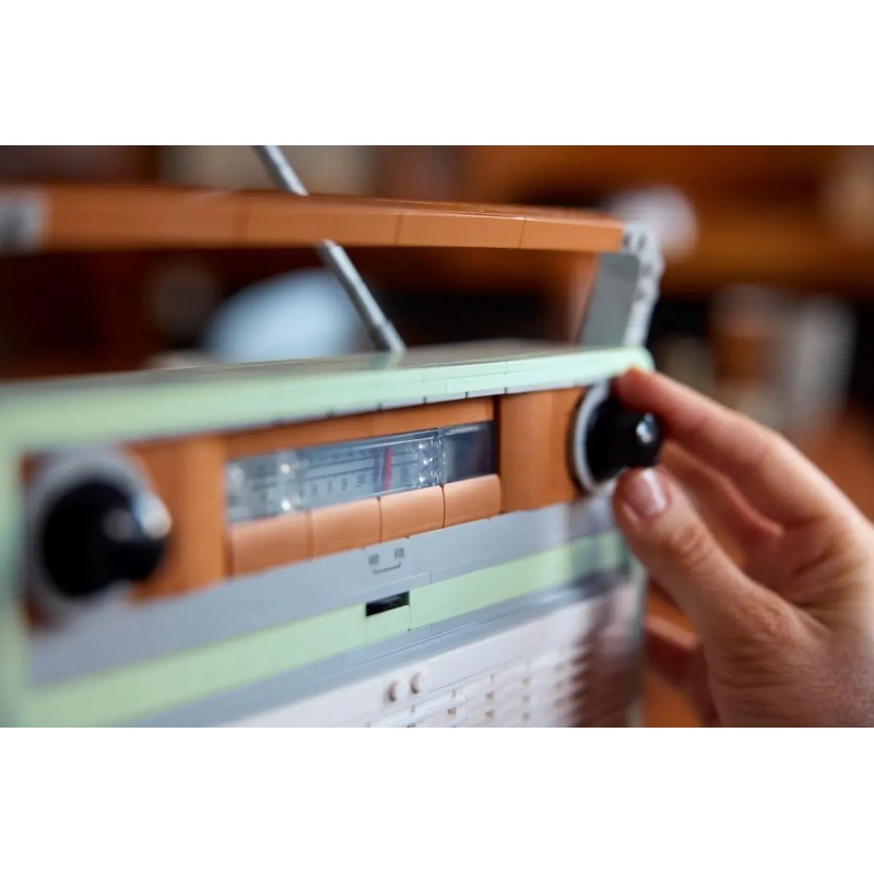 LEGO ICONS 10334 Retro Radio LEGO ICONS 10334 Retro Radio