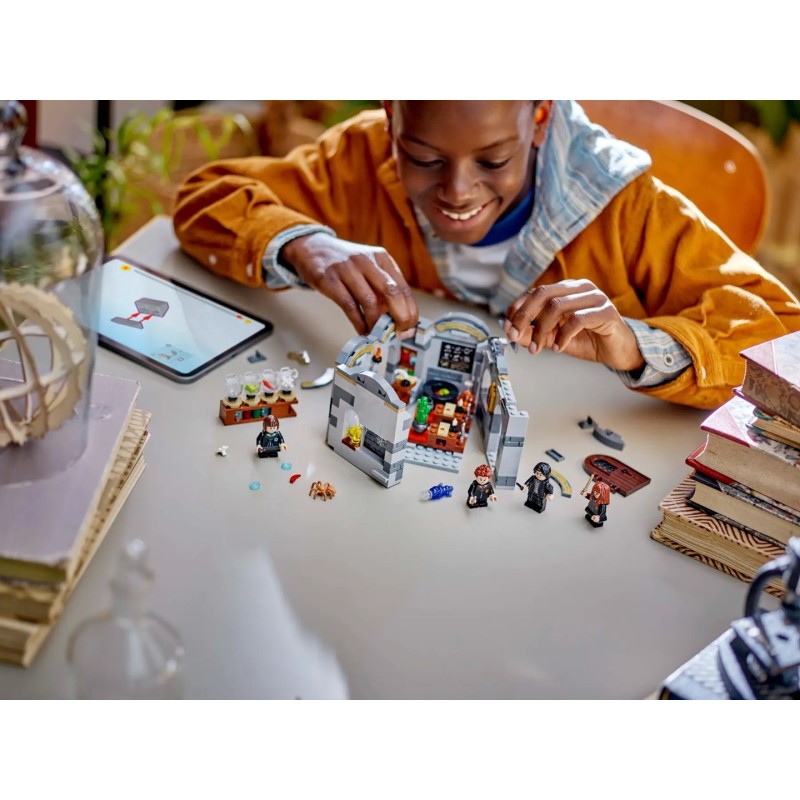LEGO HARRY POTTER 76431 Hogwarts Castle: Potions Class LEGO HARRY POTTER 76431 Hogwarts Castle: Potions Class