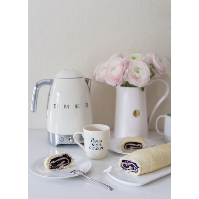 Smeg 50's Style Kettles KLF04CREU Cream Smeg 50's Style Kettles KLF04CREU Cream