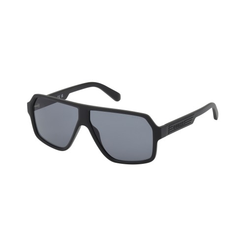 MAN SUNGLASSES GUESS GF00047-6102A (Lens/Bridge/Temple) 61/10/145 mm) MAN SUNGLASSES GUESS GF00047-6102A (Lens/Bridge/Temple) 61/10/145 mm)